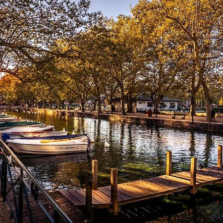 Golden Beach Parking Proche Du Lac Annecy Esterno foto